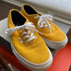 Vans low-top Authentic yellow terry cloth sneaker
